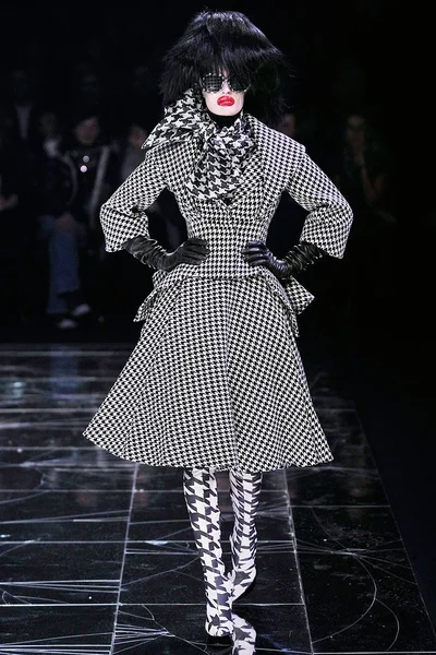 Look 1